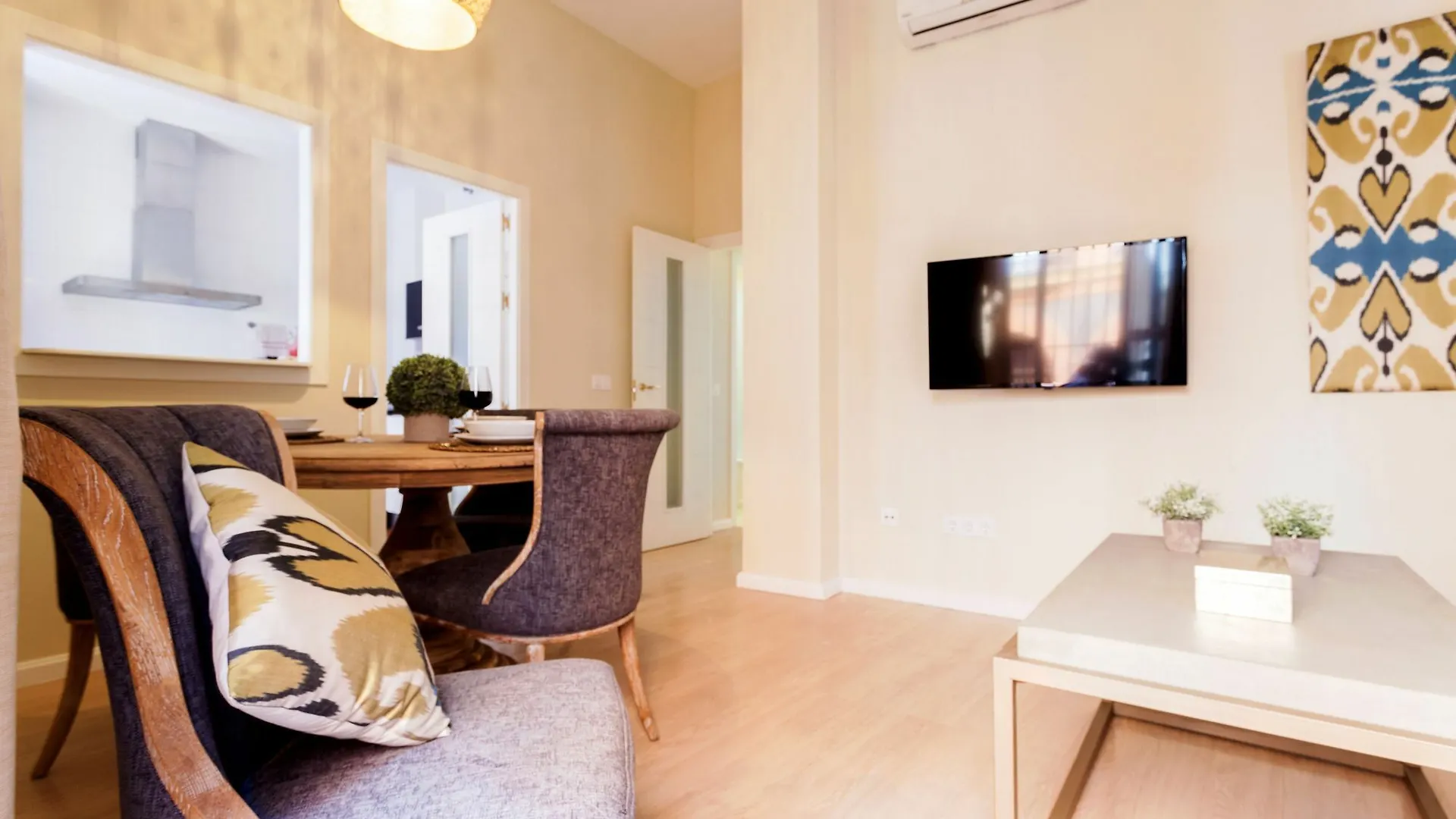 Green - Apartments Pleno Centro إشبيلية